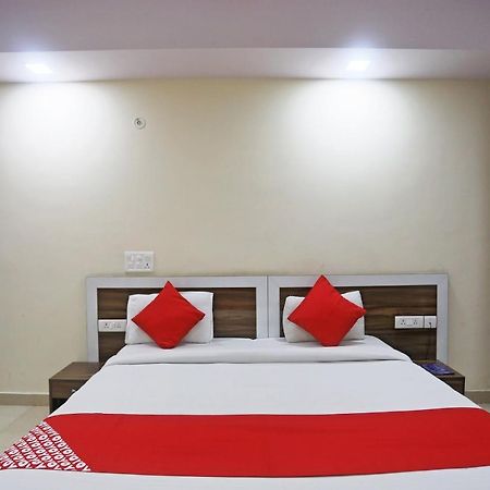 Hotel Rampal Palace 뉴델리 외부 사진