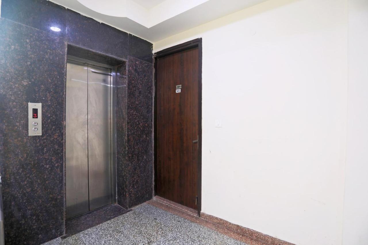 Hotel Rampal Palace 뉴델리 외부 사진